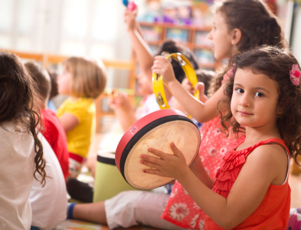 Musica giocando per bambini